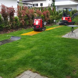 Bei der Arbeit - Maliqi Gartenbau
